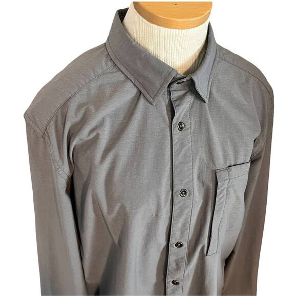 Men's Swiss Tech Button Up Tech Hiking Shirt Size L Grey Travel Gorpcore Preppy - Picture 8 of 13